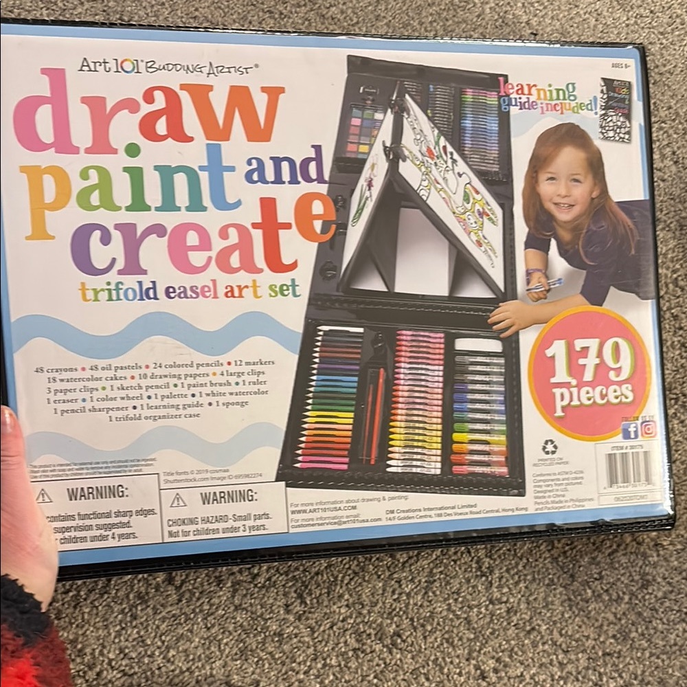 Art 101 Trifold Easel Art Set 🔥price drop🔥